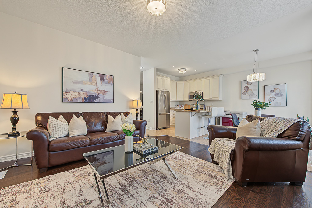 Open-plan living room and kitchen at 1531 Tough Gate, Milton