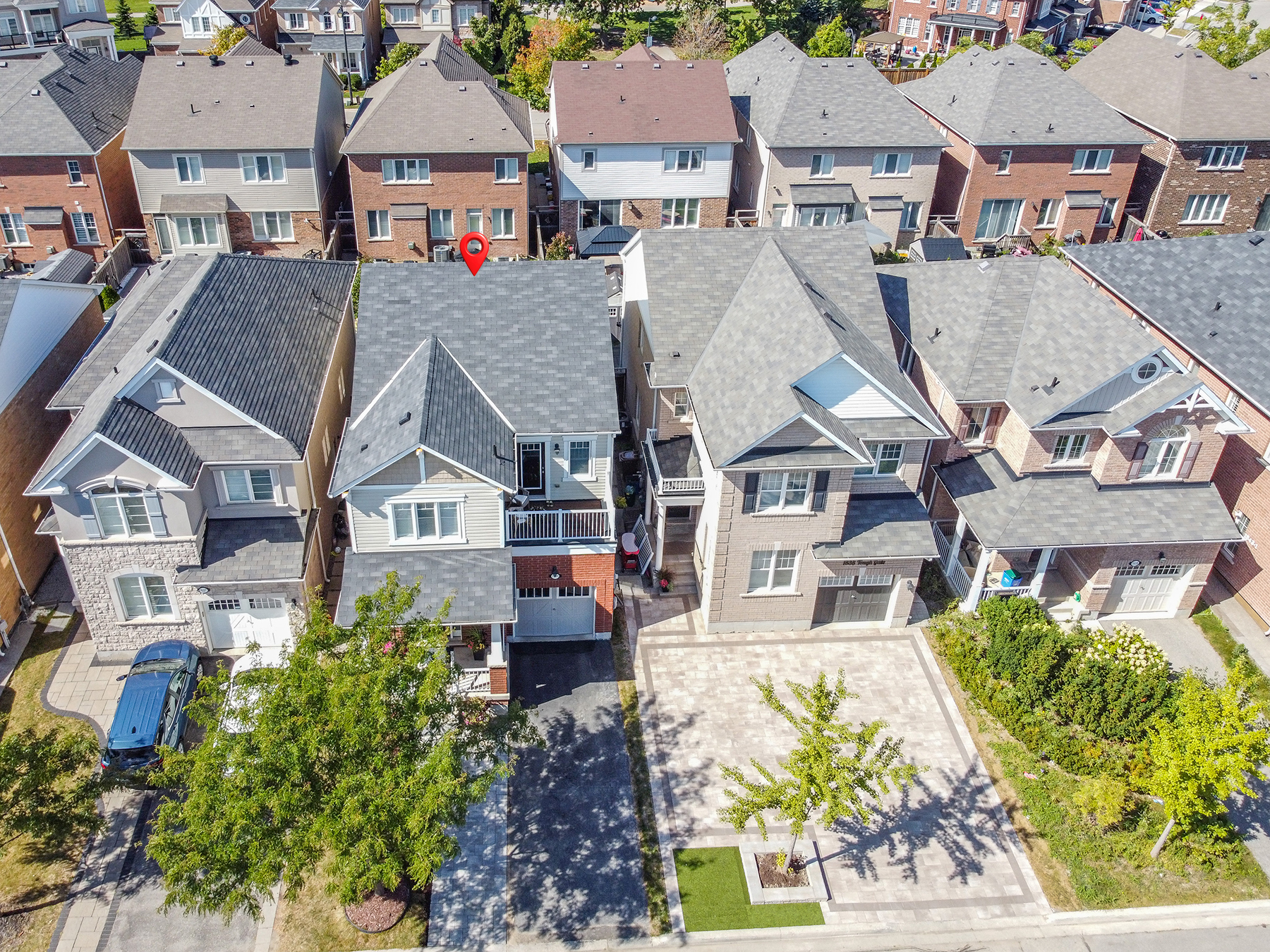 Aerial neighbourhood view at 1531 Tough Gate, Milton