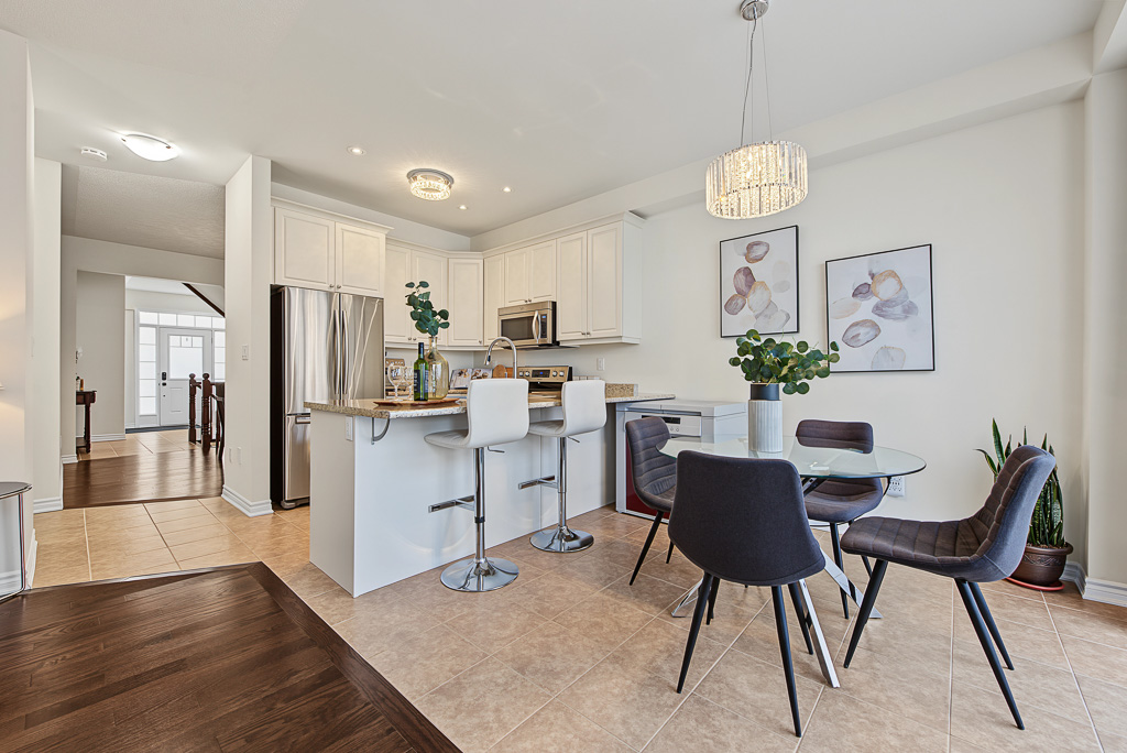 Kitchen and breakfast area at 1531 Tough Gate, Milton